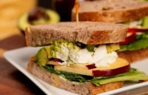 Avocado Club (Veggie)